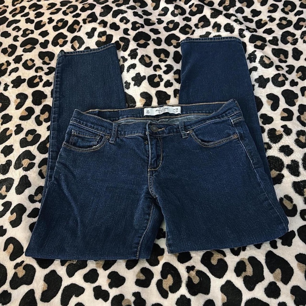 Dark wash Abercrombie skinny jeans
